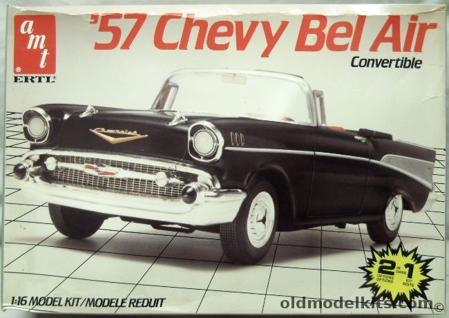 AMT 1/16 1957 Chevrolet Bel Air Convertible, 6720 plastic model kit